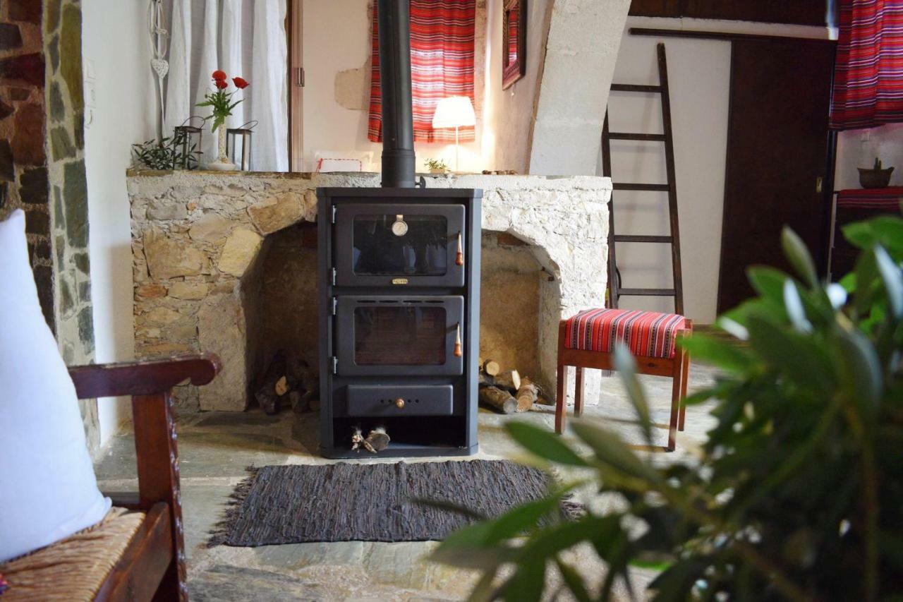 Megala Chorafia Anna'S Stone Houseヴィラ エクステリア 写真