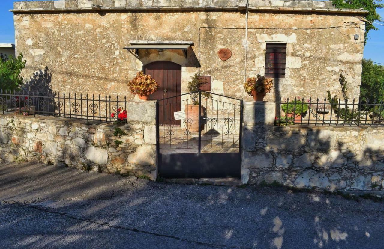 Megala Chorafia Anna'S Stone Houseヴィラ エクステリア 写真