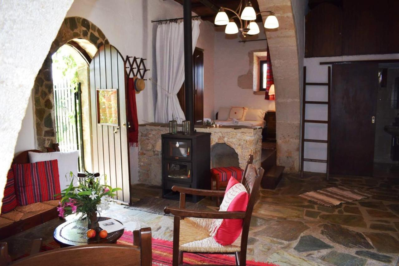 Megala Chorafia Anna'S Stone Houseヴィラ エクステリア 写真